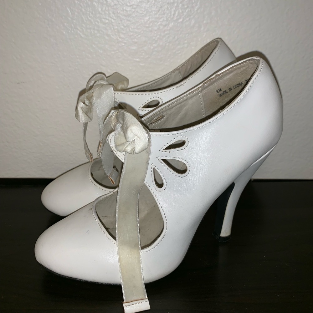 White lace up heels